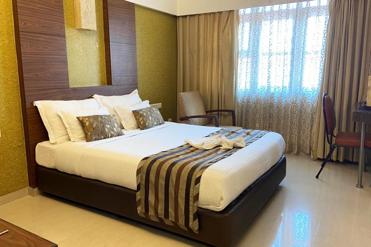 Hotel Park Plaza Panaji Exterior photo
