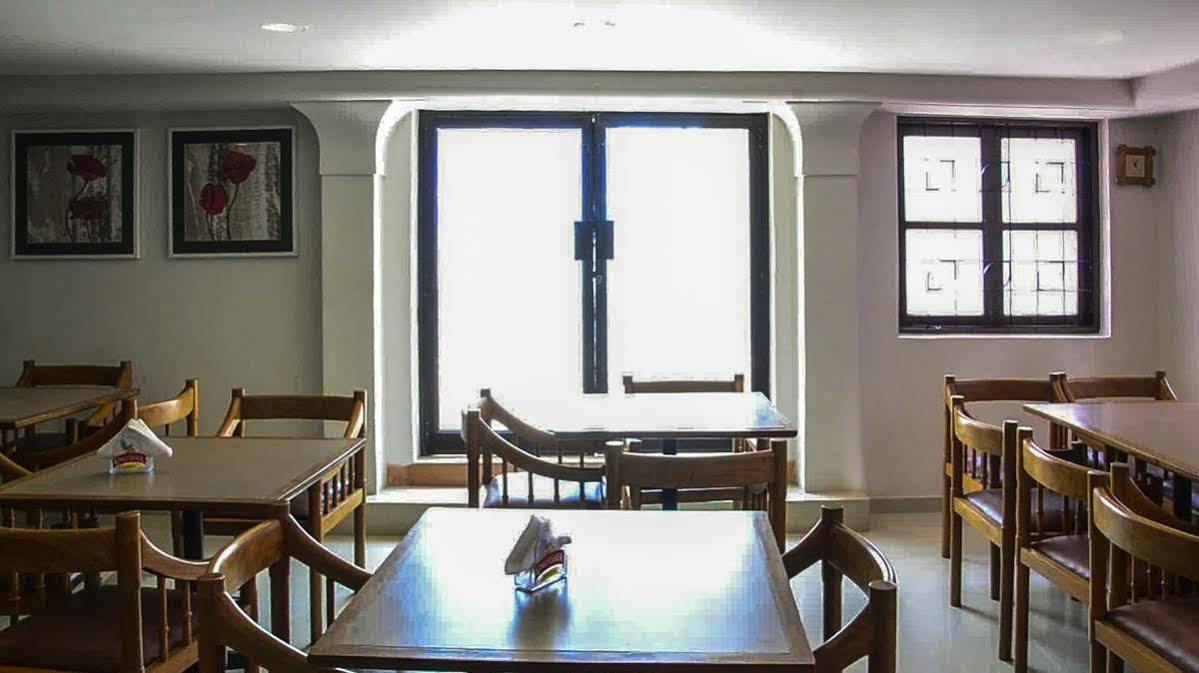 Hotel Park Plaza Panaji Exterior photo